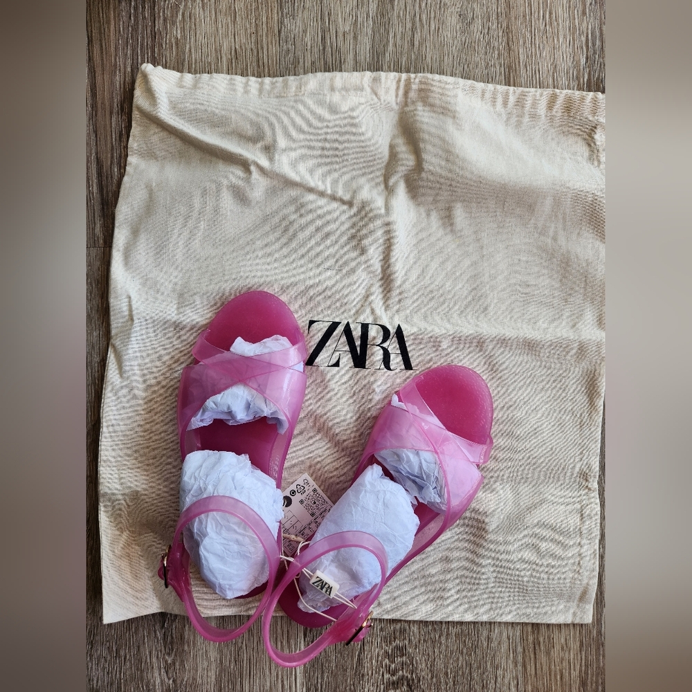 Zara Girls Jelly Sandals, Pink Size 13.5 USA, 30/31 EUR, NWT